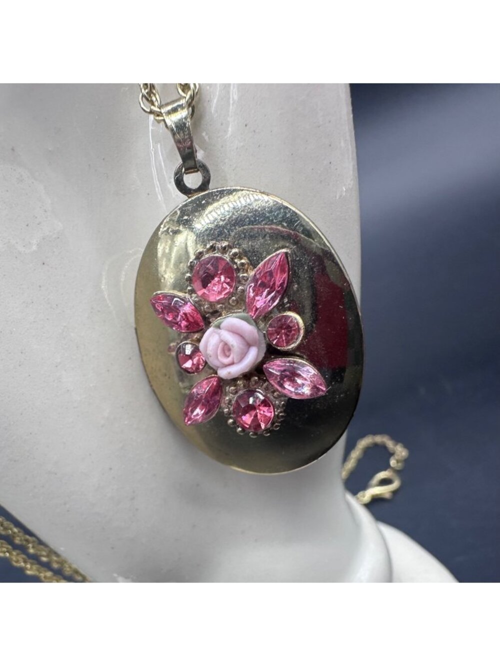 Vintage Oval Locket Necklace Pink Rose Rhinestones Gold Tone Cottage Granny